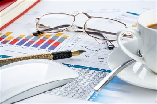 五星红旗入场与歌唱祖国旋律交相辉映