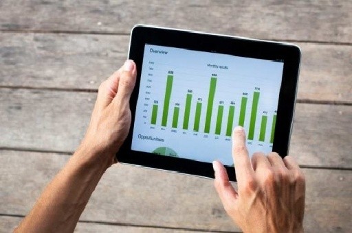 宋佳荣获金鸡奖最佳女主角奖桂冠