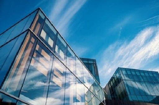 帝王蟹是否应纳入学校食堂菜单？